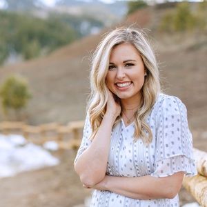 Meet your Posher, Mikaela